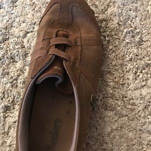 Skechers slip on sneakers, hardly worn